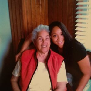 Meet your Posher, Naima